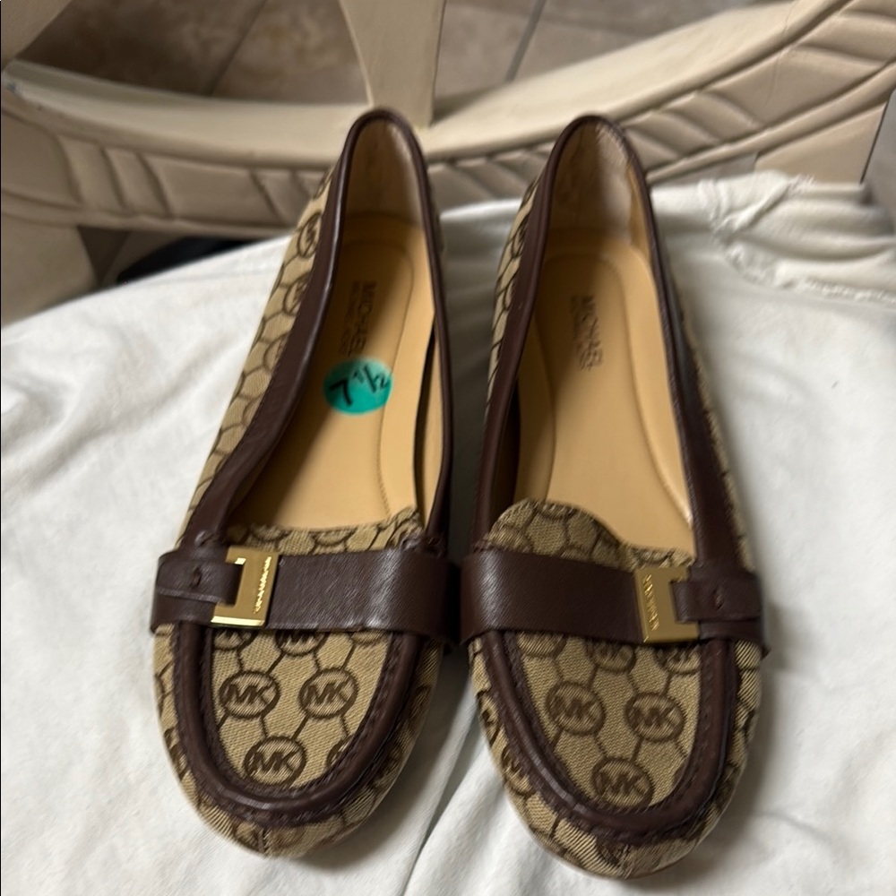 Michael Kors Tan and Brown Logo Loafers